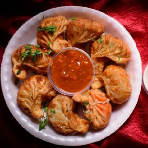 Veg fried momo